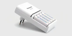 MIX Opladere|Batterioplader inkl. 4 batterier (1900mAh)